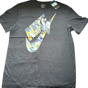 The Nike Tee Foamposite Orange Camo T-Shirt Men’s Medium NWT